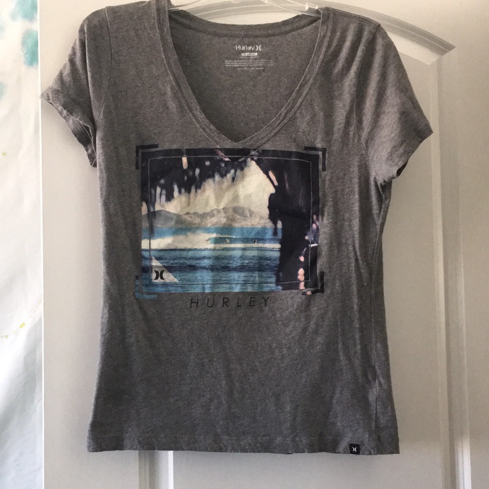 Hurley tee 🌷